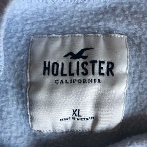 Light blue Hollister sweatshirt